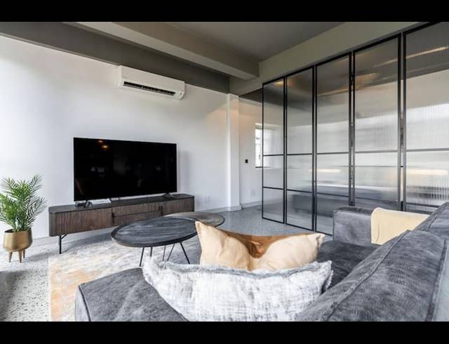 1 BEDROOM APARTMENT TO LET IN CAPE TOWN CITY CENTRE